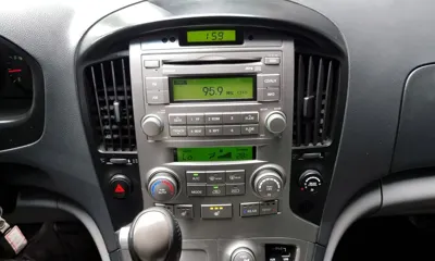 Hyundai Starex