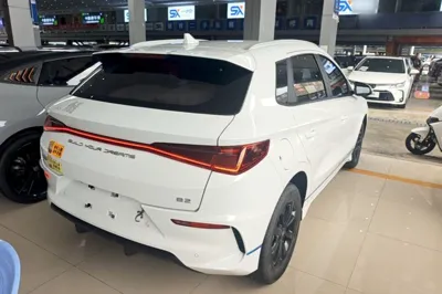 BYD e2