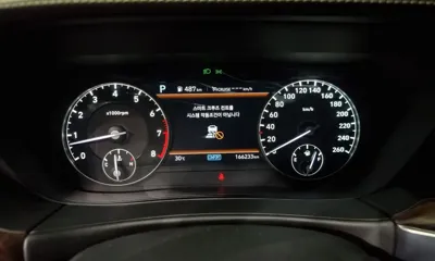 Genesis G90