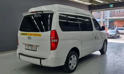 Hyundai Starex