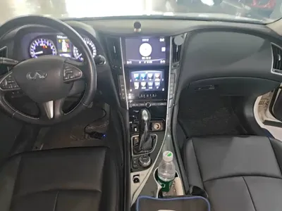 Infiniti Q50L
