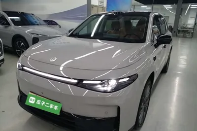 Leapmotor C10