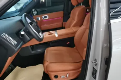 Li Auto L6