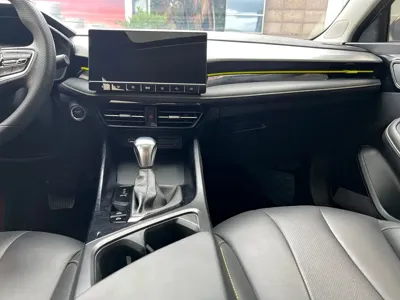 Roewe i5