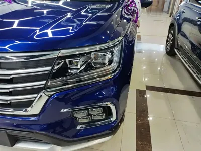 Roewe RX8