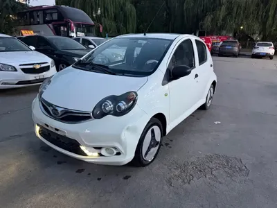 BYD F0