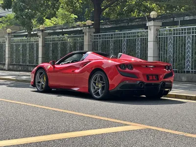 Ferrari F8