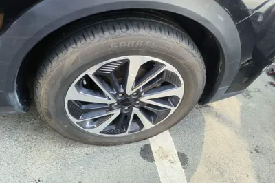 Dongfeng Aeolus AX7