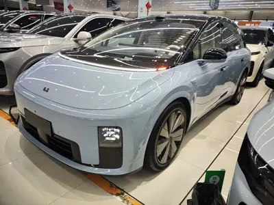 Li Auto 理想i8