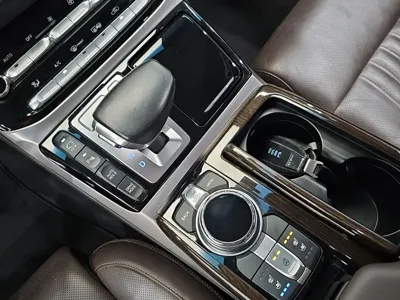 Genesis EQ900