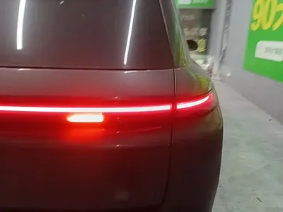 Li Auto Li L8