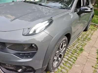 Lynk & Co 02