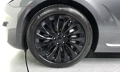 Genesis EQ900
