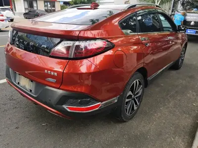 Venucia T90