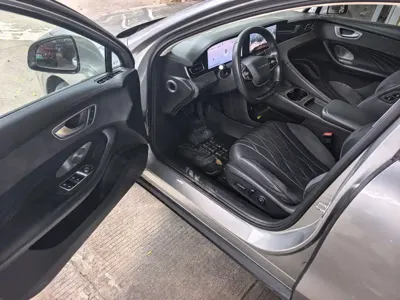Roewe D7