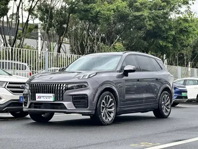 Lynk & Co 09 EM-P