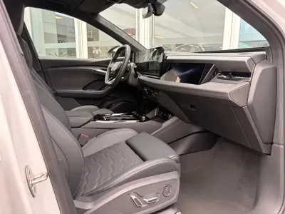 Audi 奥迪Q6L e-tron