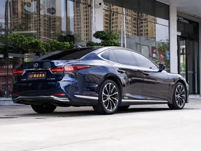 Lexus LS