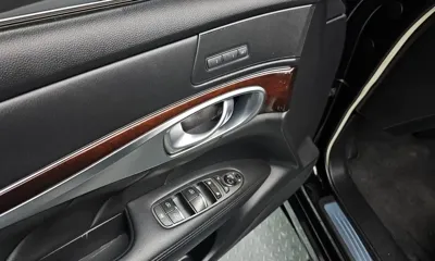 Infiniti M