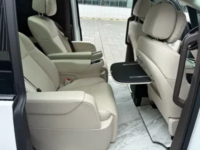 Li Auto Li MEGA