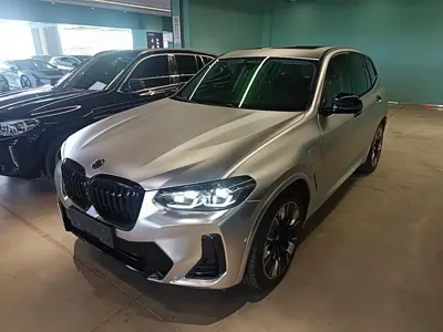 BMW iX3