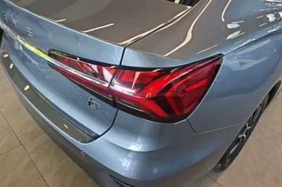 Roewe i5