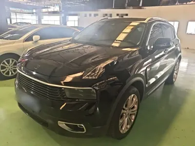 Lynk & Co 01
