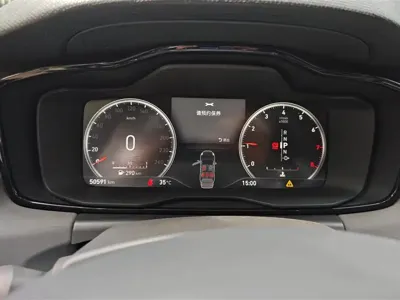 Lynk & Co 02