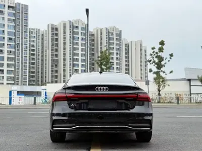 Audi A7L