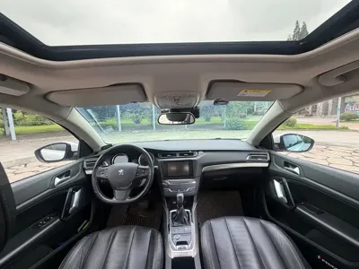 Peugeot 408