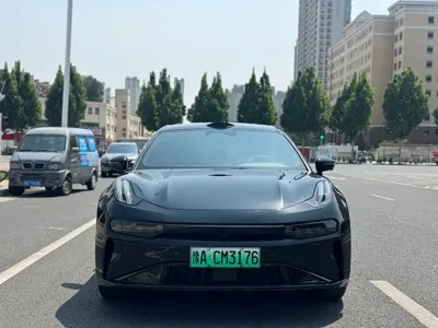 Zeekr 001