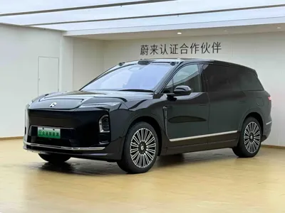 Nio ES8