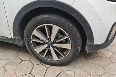 Kia KX3