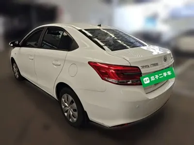 Toyota Yaris L