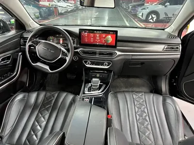 BAIC EU7