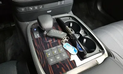 Lexus LS