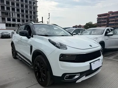 Lynk & Co 01