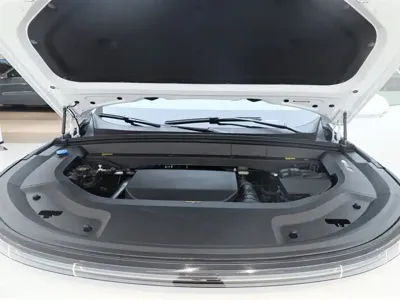Li Auto Li L8
