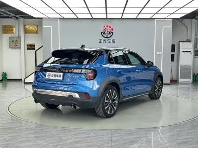 Lynk & Co 02