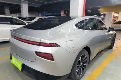 Xpeng P7
