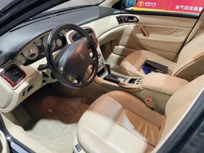 Peugeot 标致607