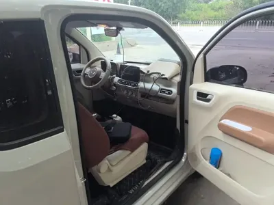 Wuling MINIEV
