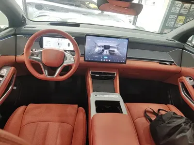 BYD 唐L