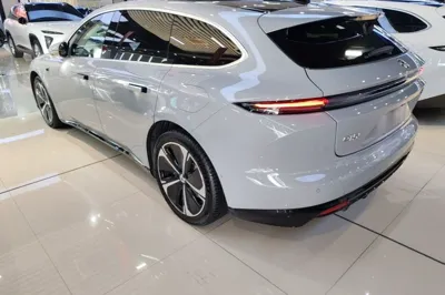 Nio ET5T