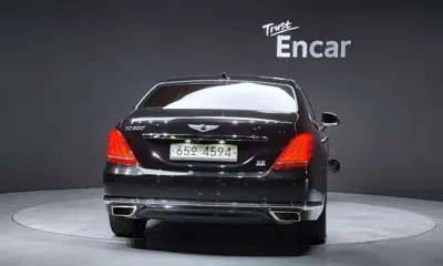 Genesis EQ900