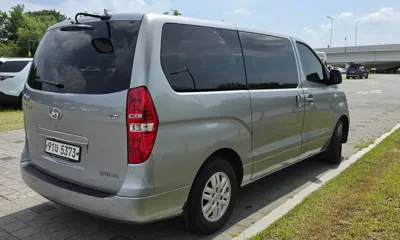 Hyundai Starex