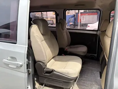 Wuling Rongguang V
