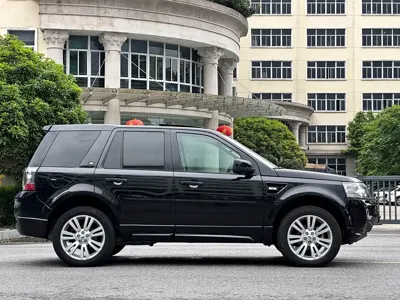 Land Rover Freelander 2