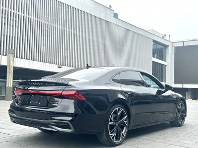 Audi A7L