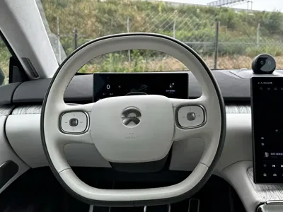 Nio ET7